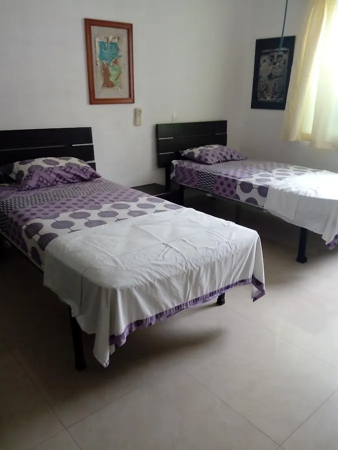 بلايا ديل كارمن B&B Pelicanos