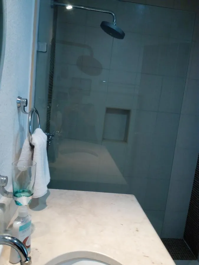 بلايا ديل كارمن B&B Pelicanos